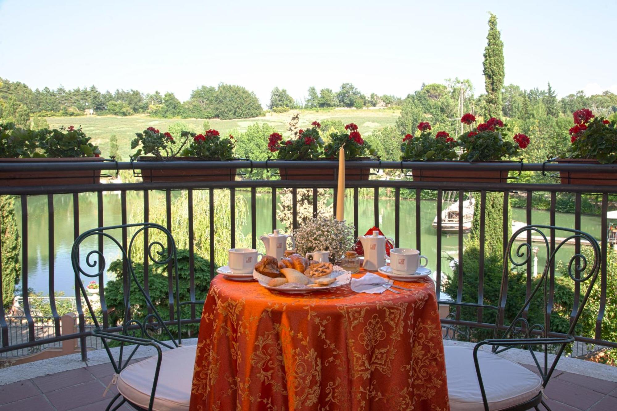 Hotel Leri 4*