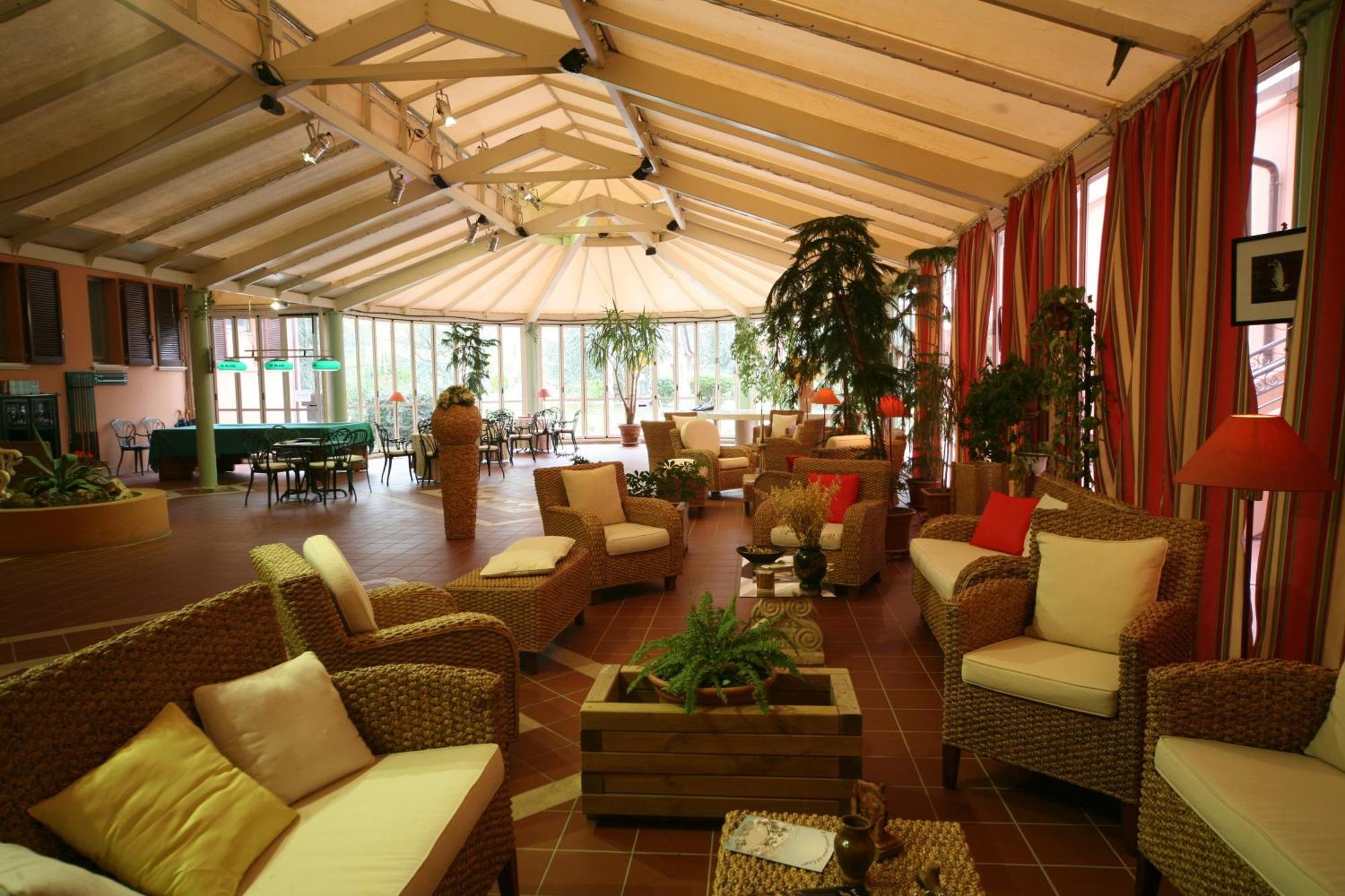 Hotel Leri 4*