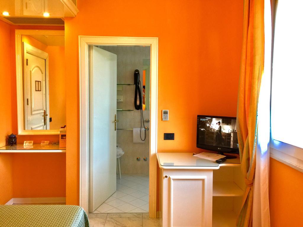 Hotel Leri 4*